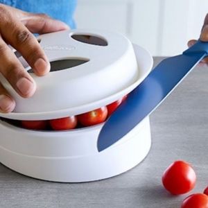 Close + Cut Pampered Chef